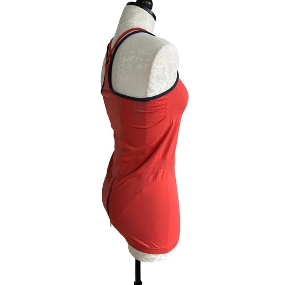 Sweaty Betty Racerback Seamless Tank Back Zipper Pocket Size Medium - Picture 10 of 16